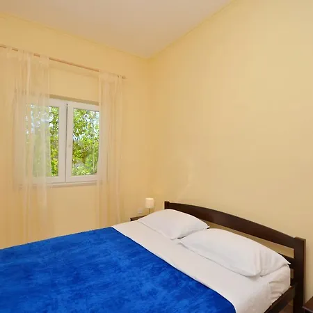 Ivan Apartment *